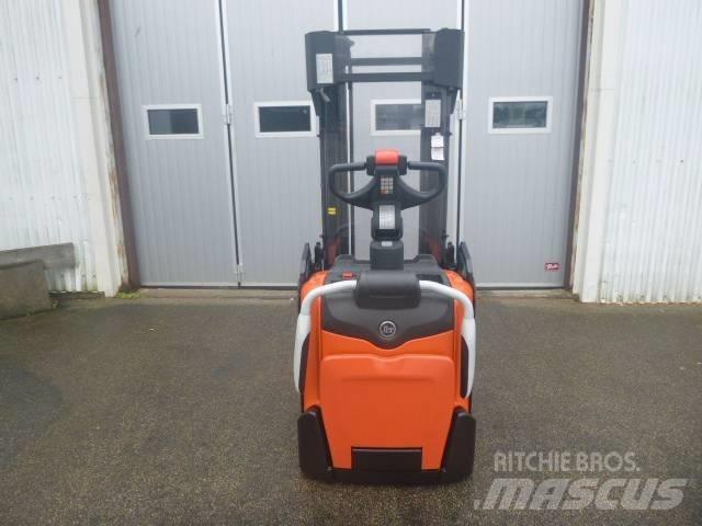 BT SPE 140L Meeloop stapelaar