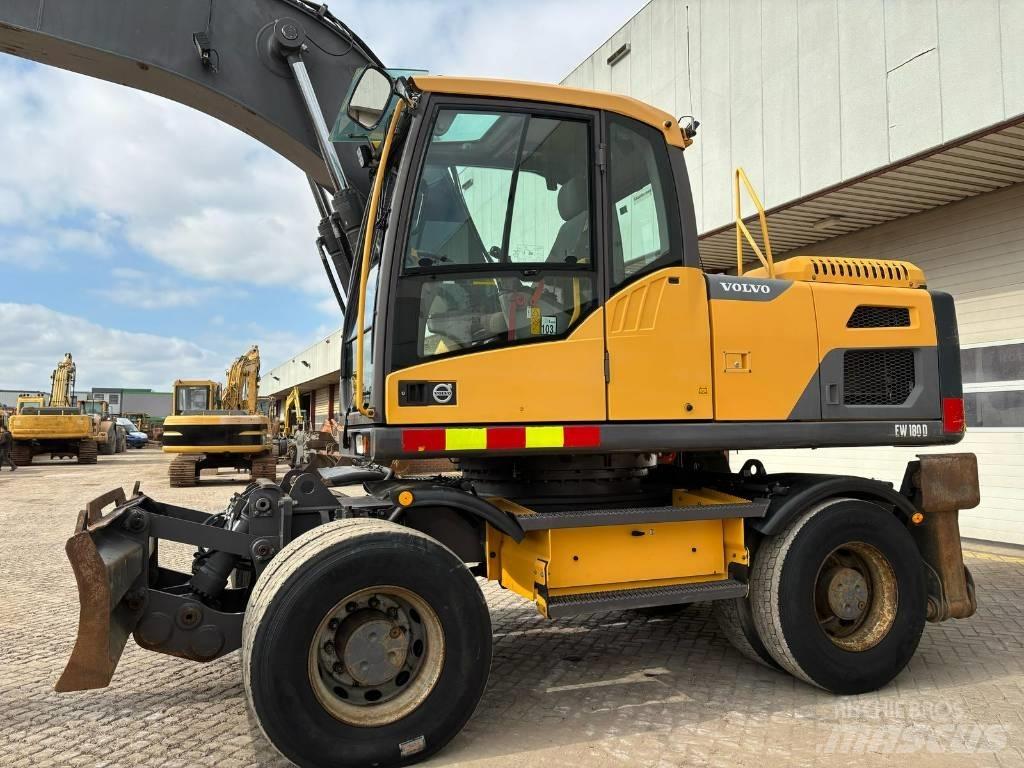 Volvo EW 180 D Wielgraafmachines