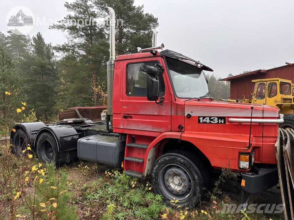 Scania T 143 H Trekkers