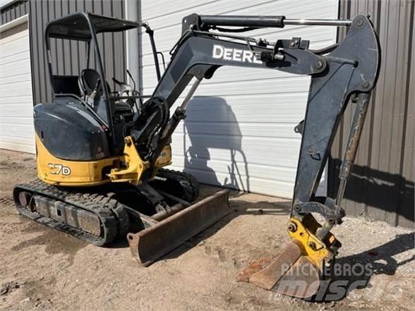 John Deere 27D Minigraafmachines < 7t