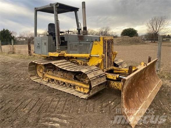 Komatsu D32P-1 Rupsdozers