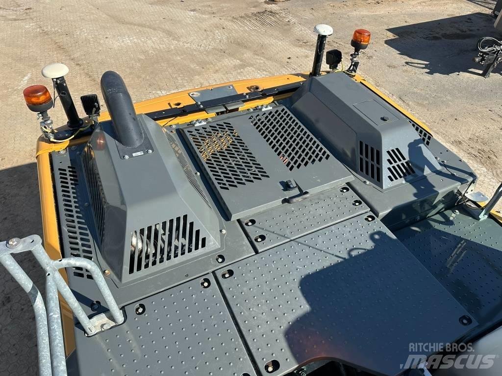 Liebherr R 922 G8 Rupsgraafmachines