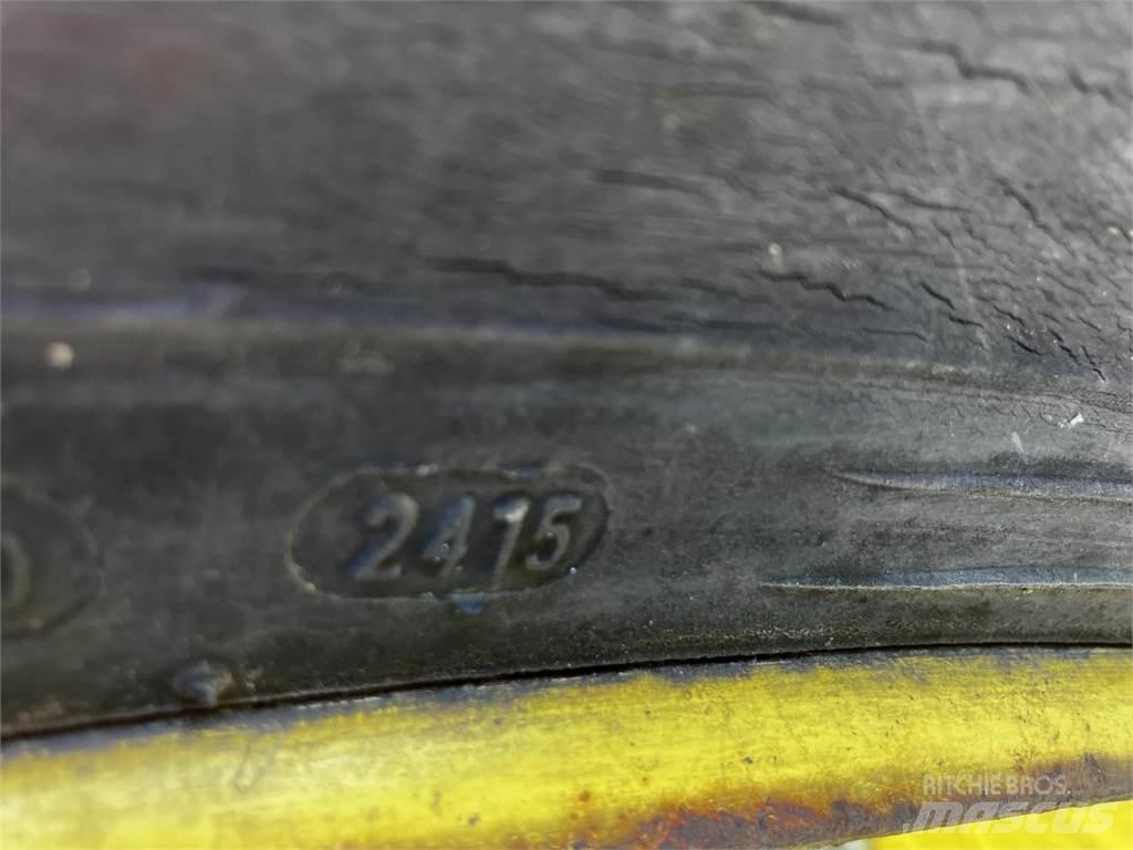 Petlas 520/85R46 Banden, wielen en velgen