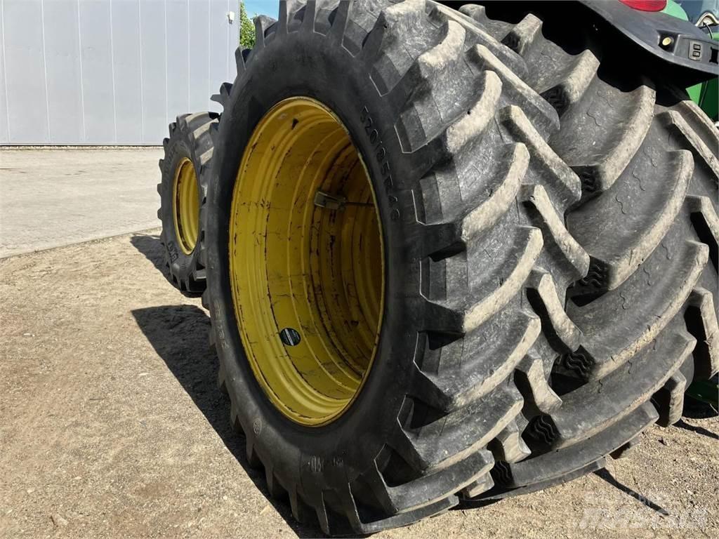 Petlas 520/85R46 Banden, wielen en velgen