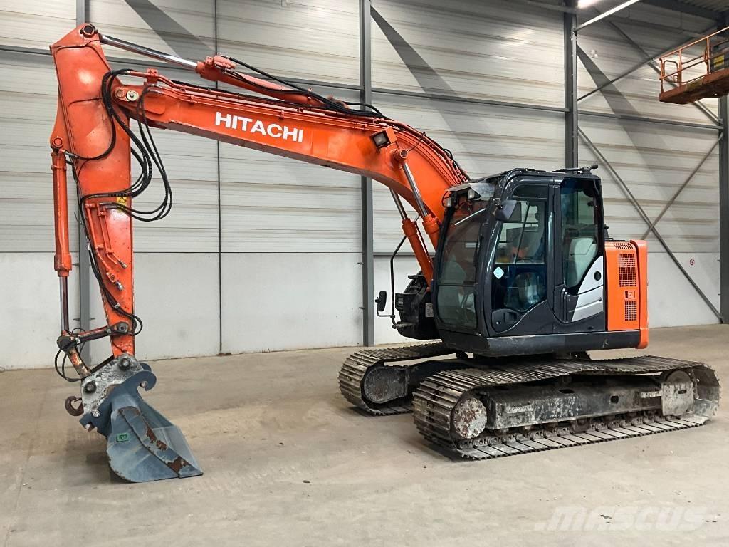 Hitachi ZX 135 US-6 Rupsgraafmachines
