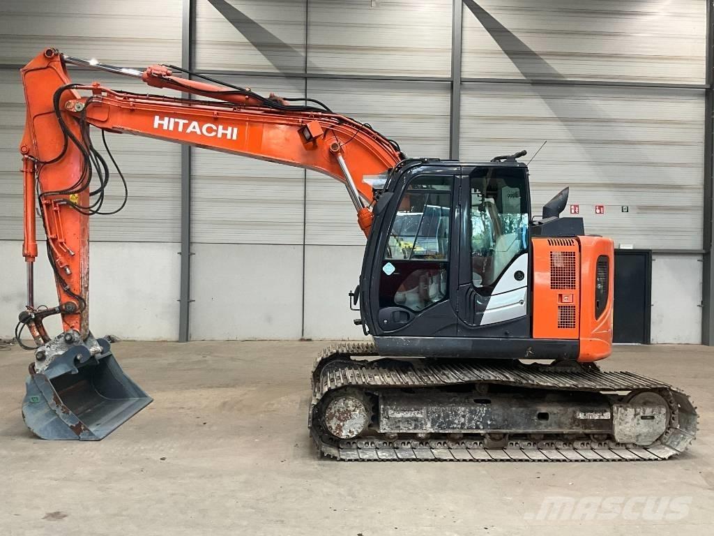Hitachi ZX 135 US-6 Rupsgraafmachines