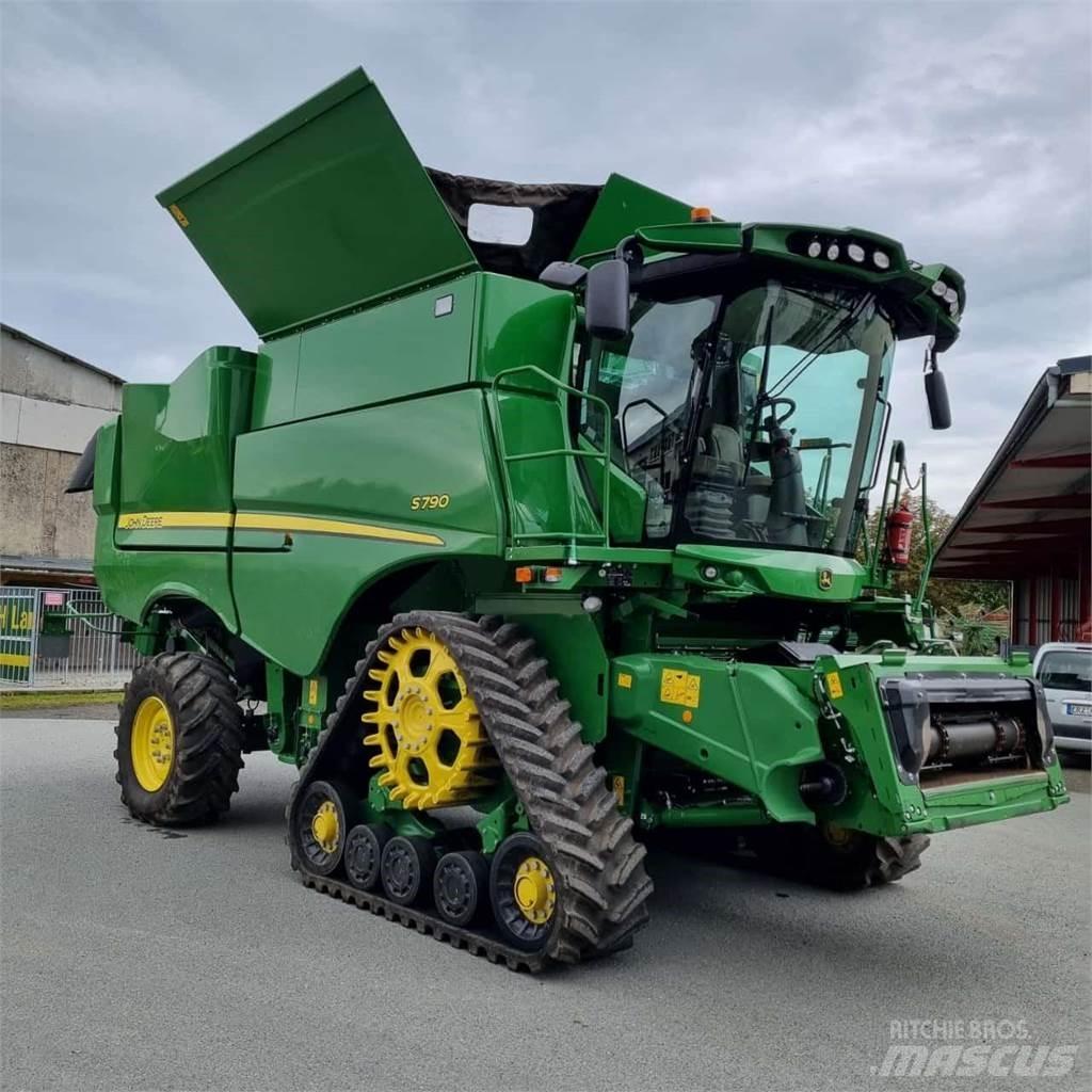 John Deere S 790 Maaidorsmachines