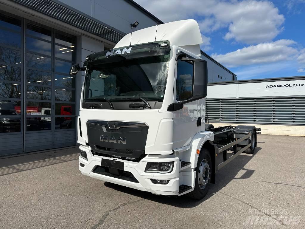 MAN TGM 18.290 Chassis met cabine
