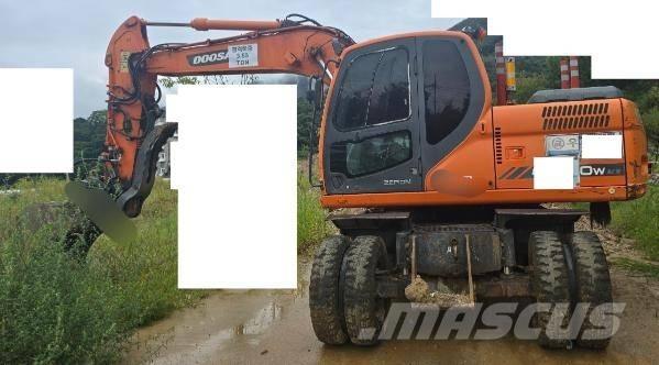 Doosan DX 140 W Wielgraafmachines