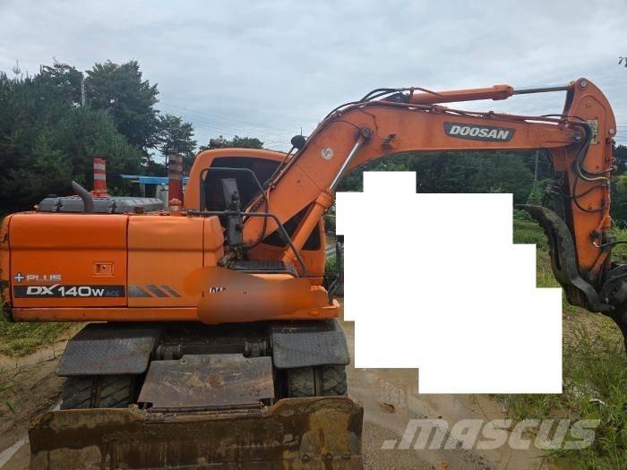 Doosan DX 140 W Wielgraafmachines