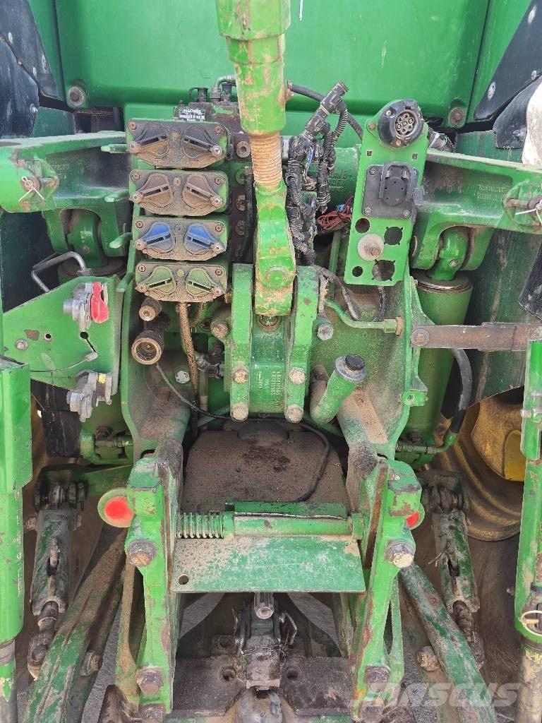 John Deere 8345 R Tractoren