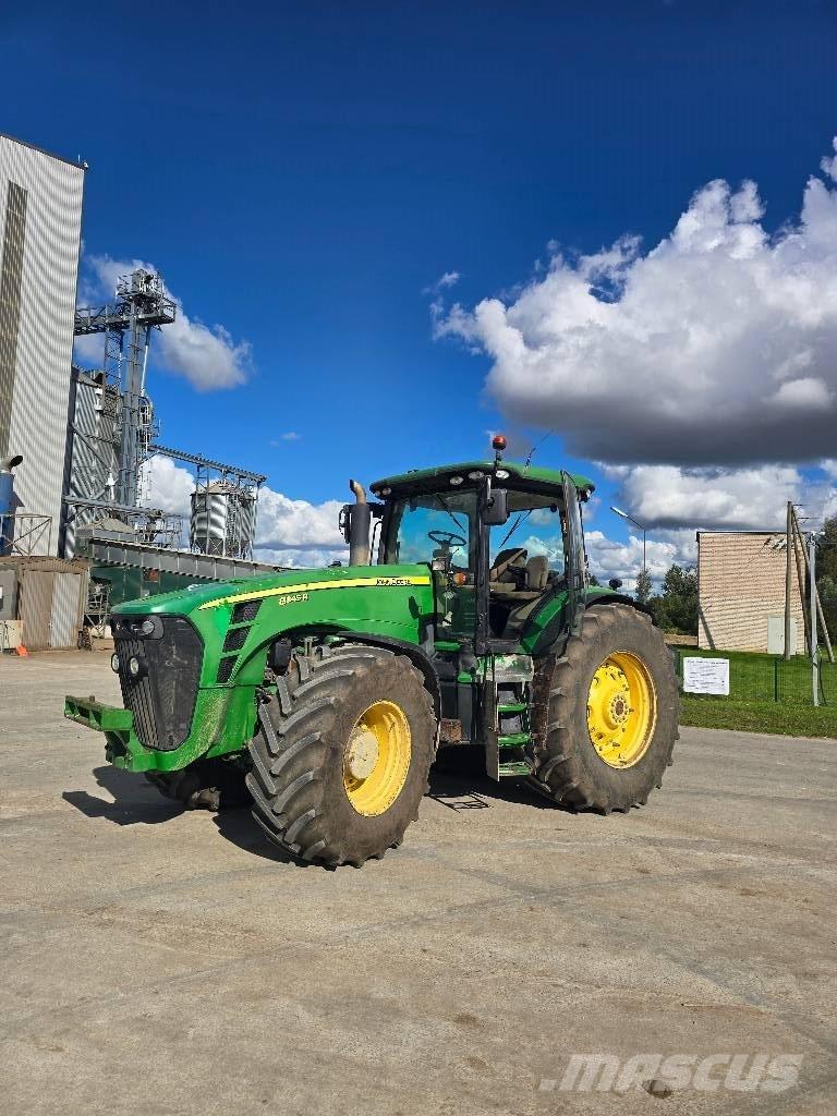 John Deere 8345 R Tractoren