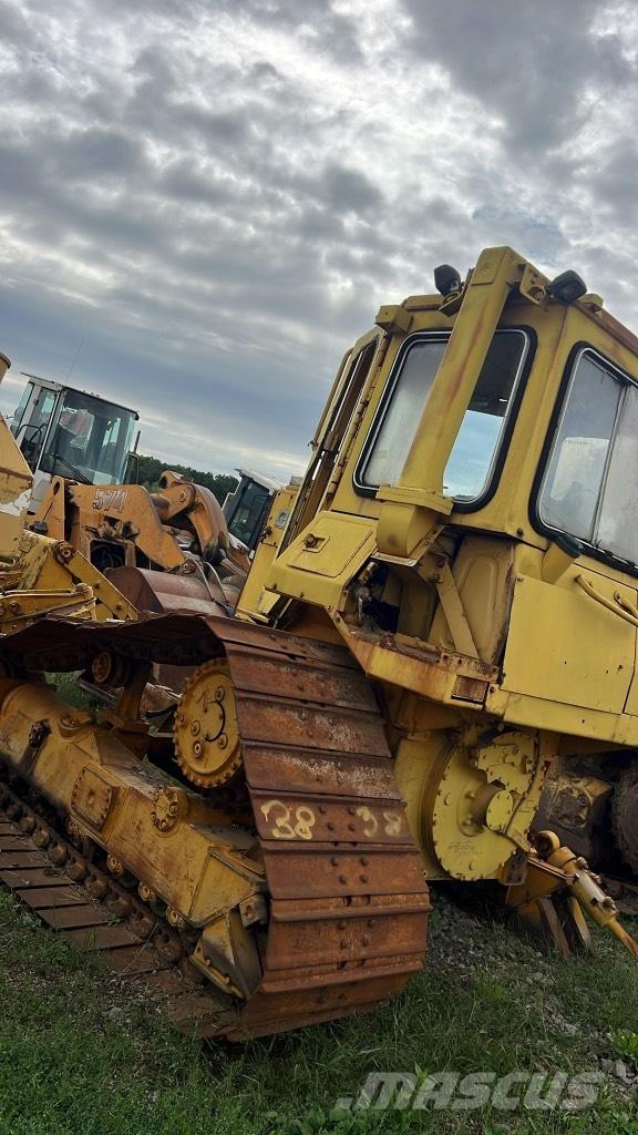 CAT D 4 H Chassis en ophanging