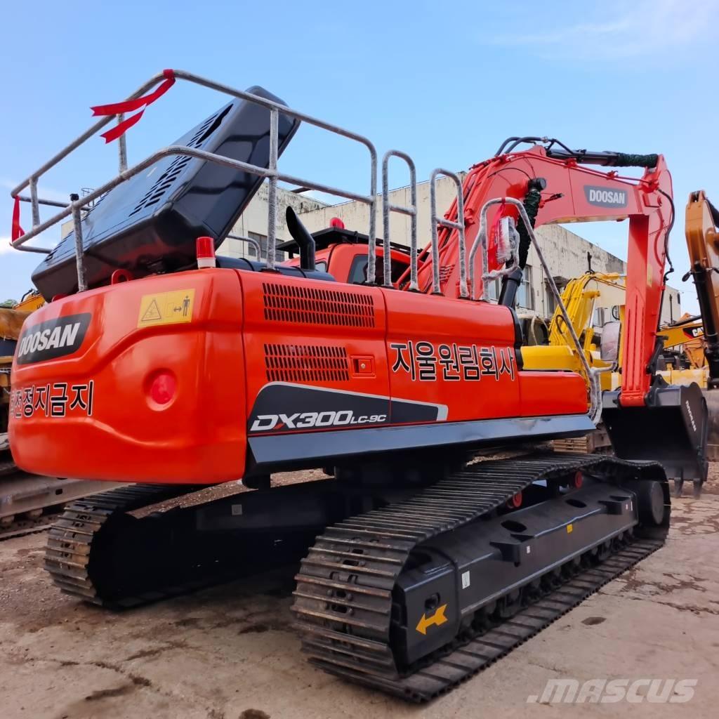 Doosan DX 300 LC-9S Rupsgraafmachines
