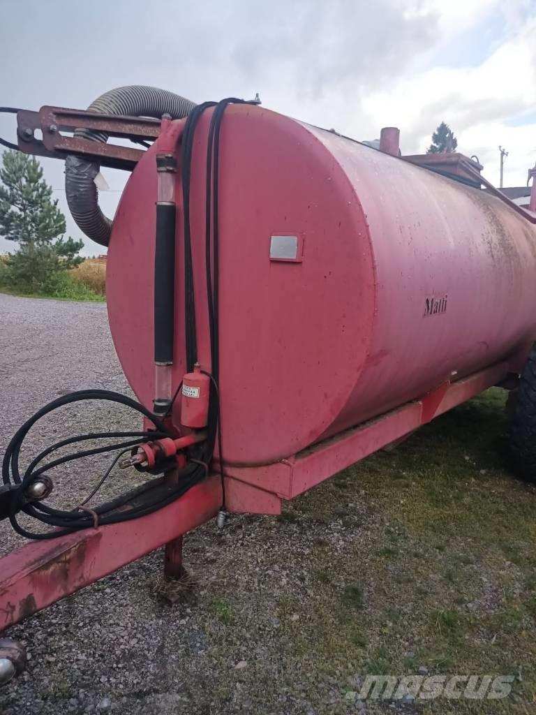 Matti 8000 Mesttank