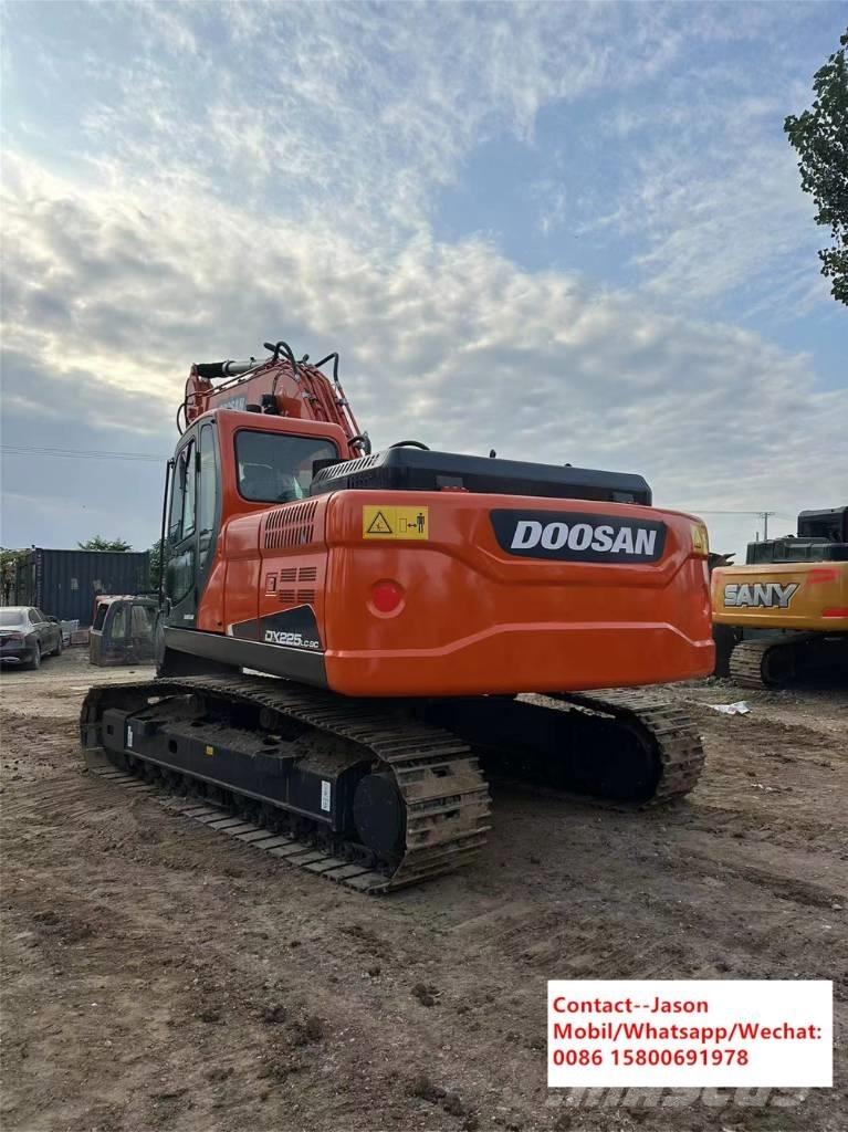 Doosan DX 225 LCA Rupsgraafmachines