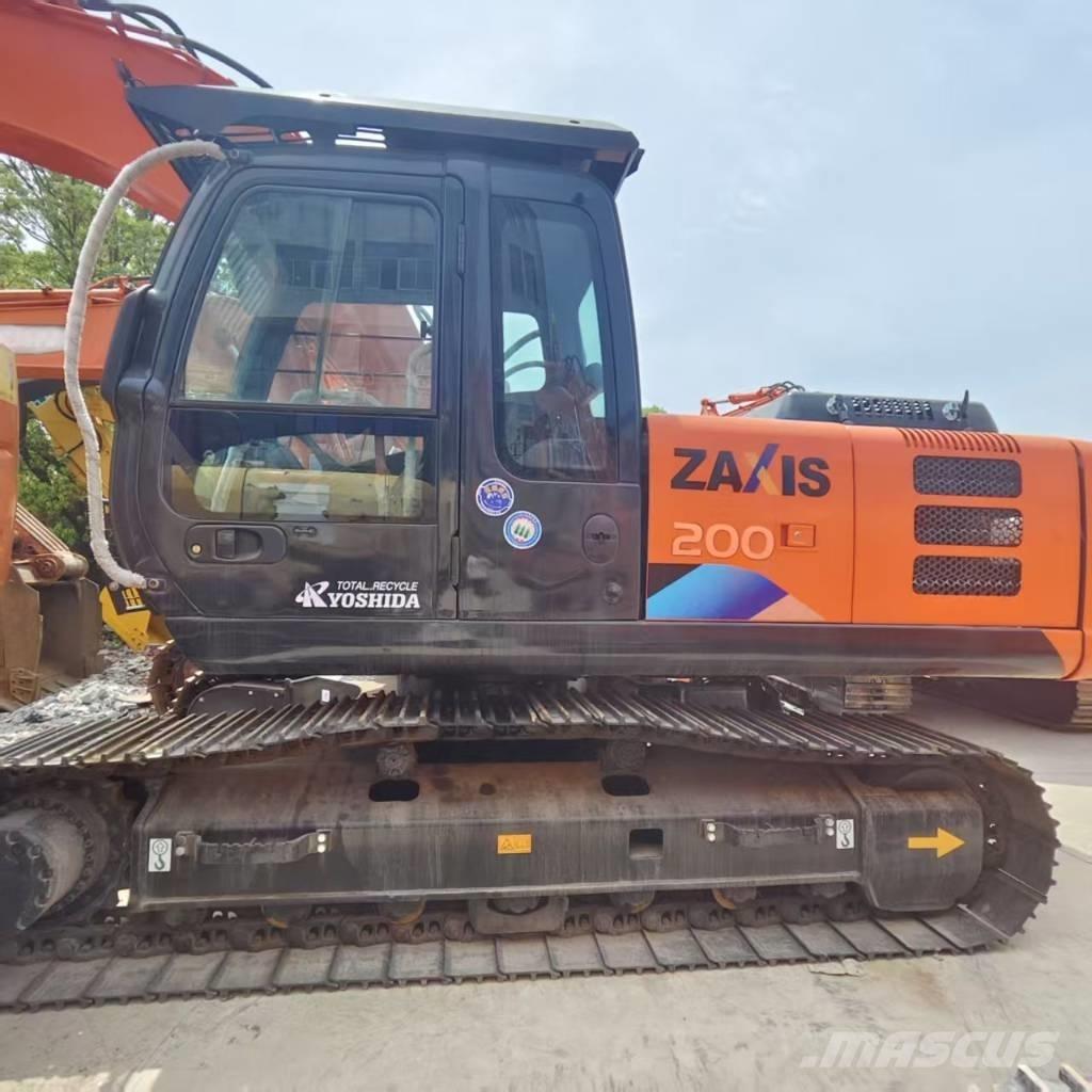 Hitachi ZX 200 Rupsgraafmachines