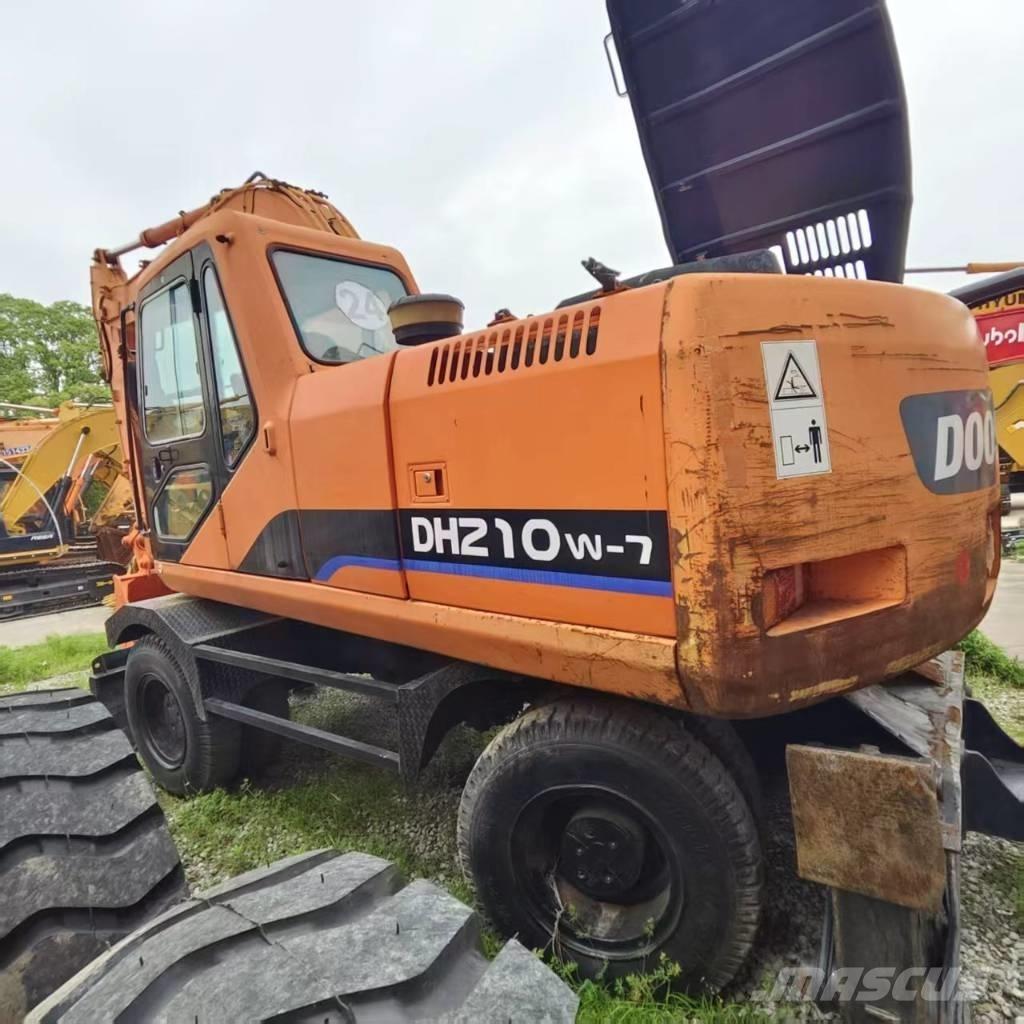 Doosan DH 210 W-7 Wielgraafmachines