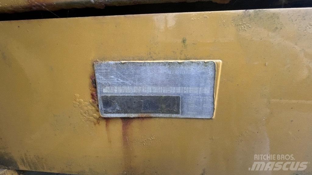 CAT 324 D L Rupsgraafmachines