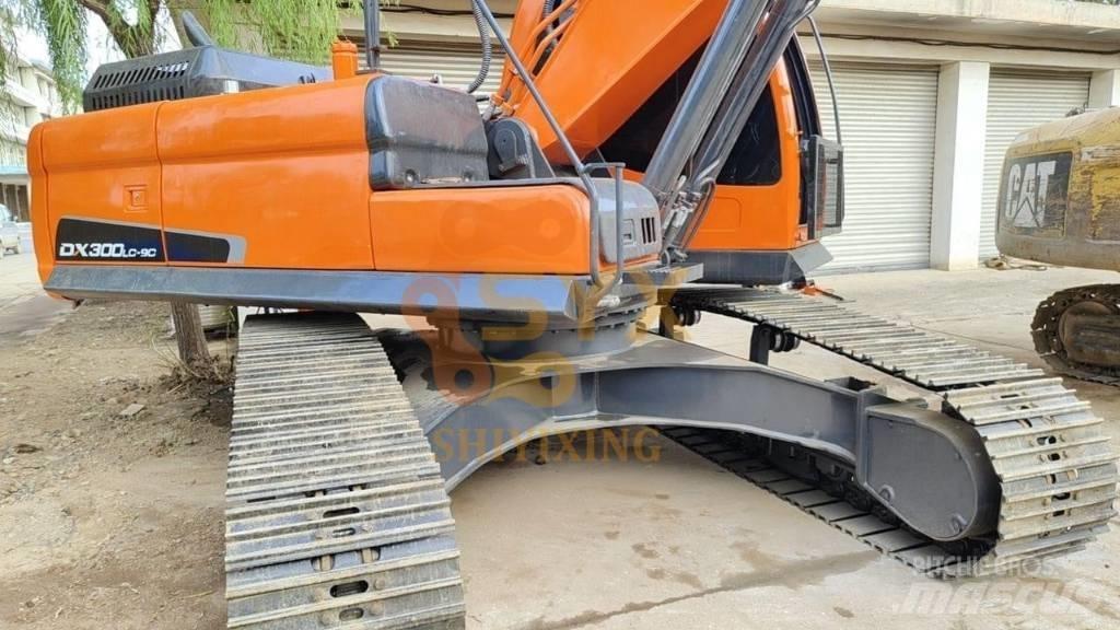 Doosan DX 300 Rupsgraafmachines