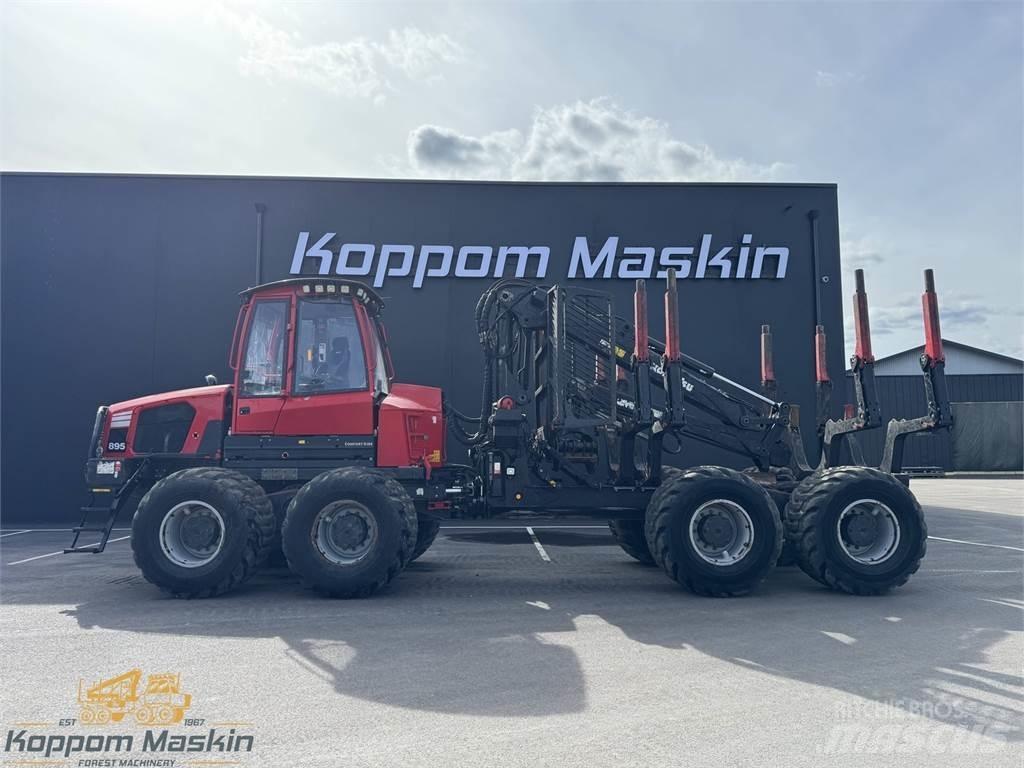 Komatsu 895 Uitrijwagens