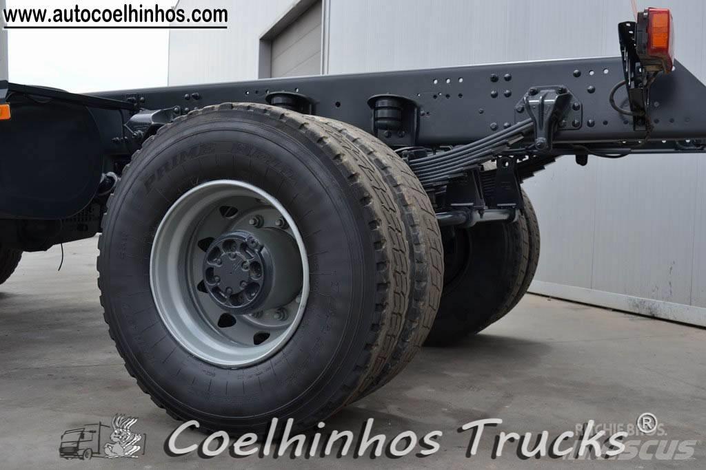 Volvo Fm 300  4x4 Chassis met cabine