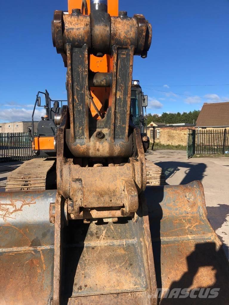 Doosan DX 300 LC Rupsgraafmachines