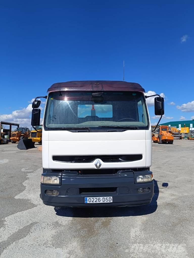 Renault 320 DCI Vlakke laadvloer met kraan