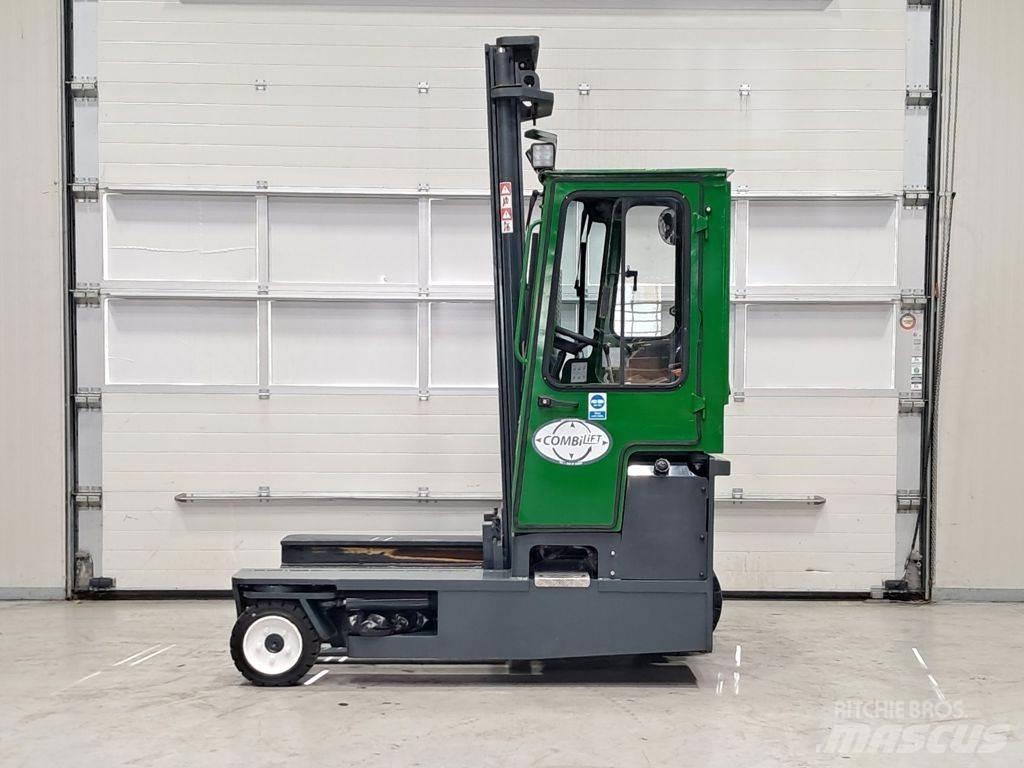 Combilift C3000 Zijlader