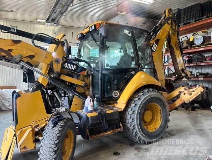 CAT 430 F IT Graaf-laadcombinaties