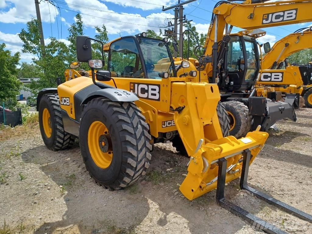 JCB 560-80 Agri Plus Verreikers