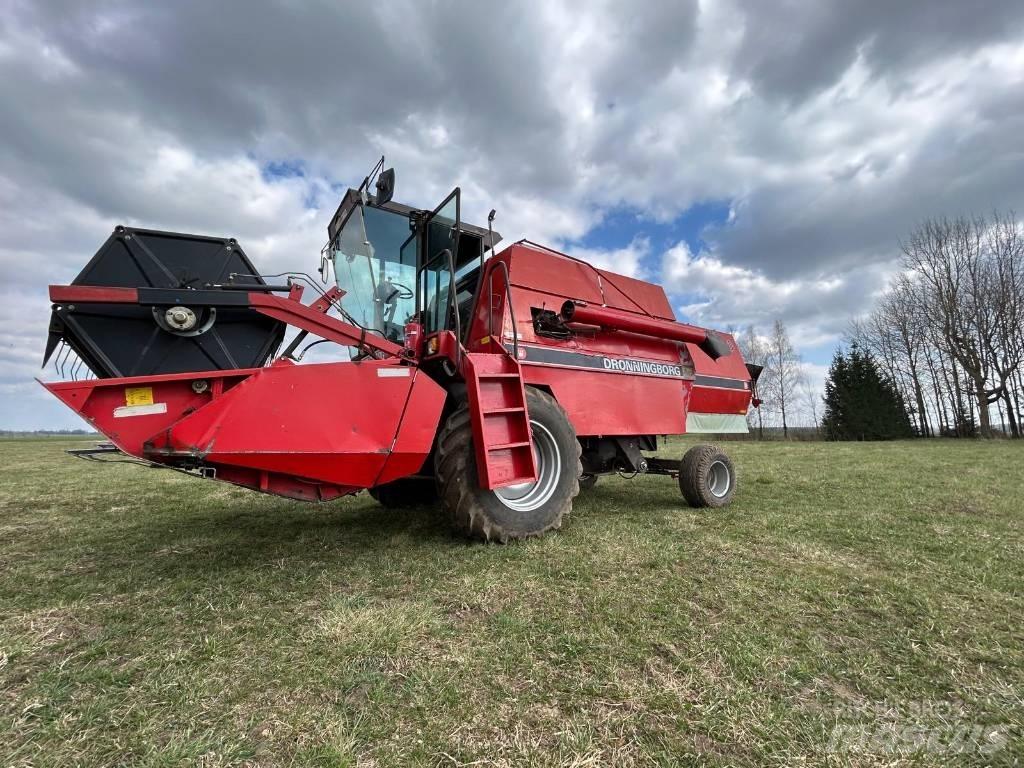 Dronningborg D4500 Maaidorsmachines