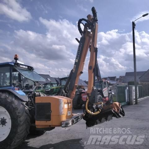 Rousseau FULGOR 850 Klepelmaaiers