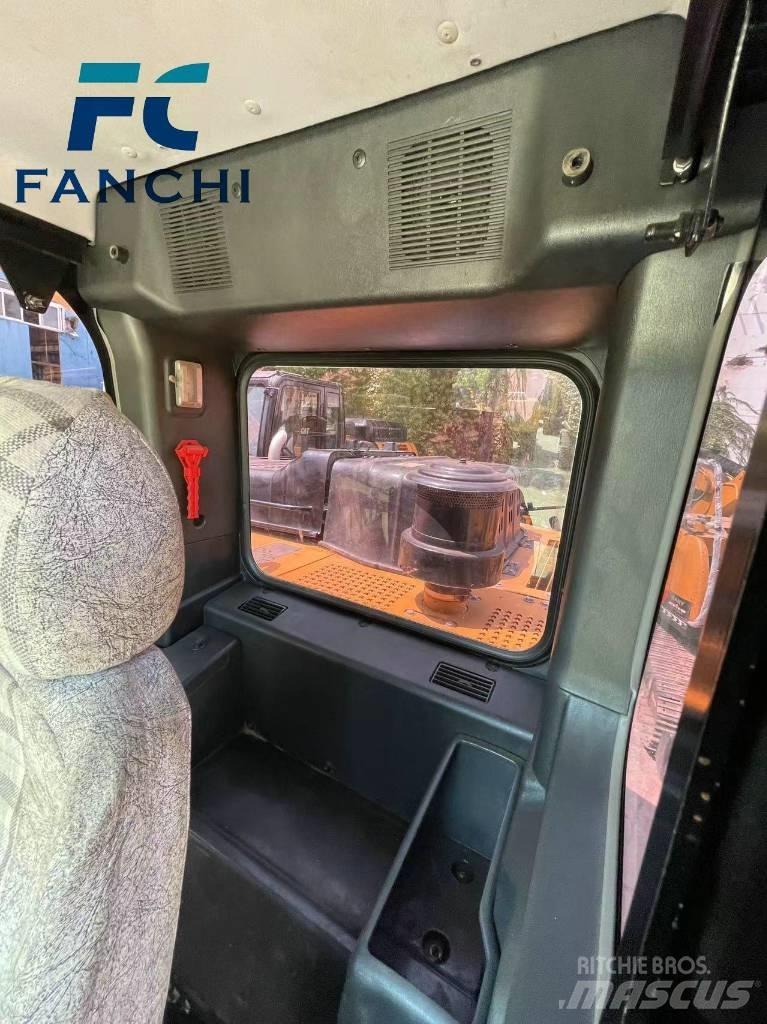 Sany SY 215 C-9 Rupsgraafmachines