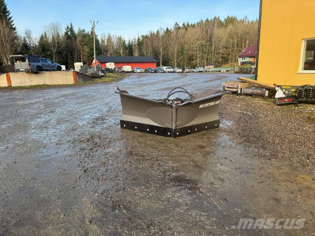 Pronar PUV 2600 M Sneeuwschuivers en -ploegen