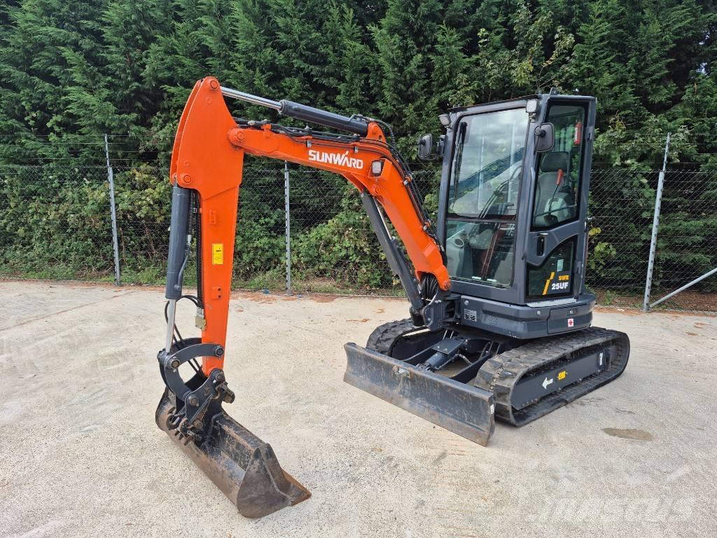 Sunward SWE 25 UF Minigraafmachines < 7t