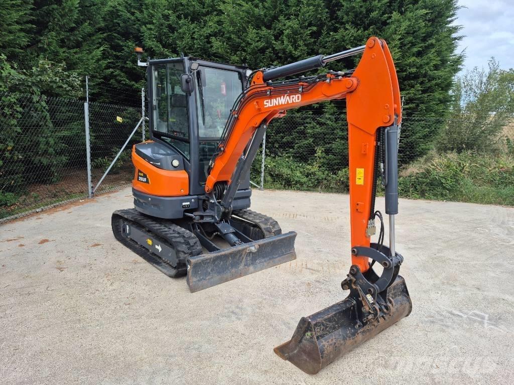Sunward SWE 25 UF Minigraafmachines < 7t