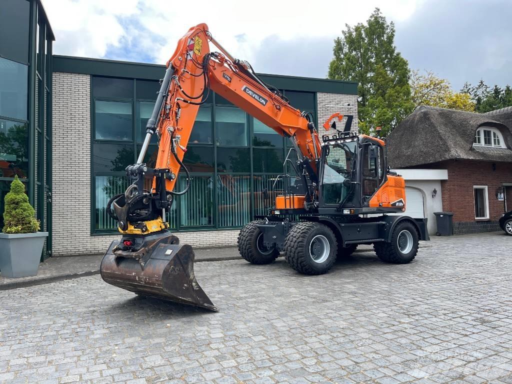 Develon DX 160 W-7 Wielgraafmachines