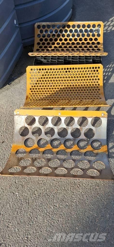 Haybuster H-835 Balenhakselaars, -snijders en -afwikkelaars