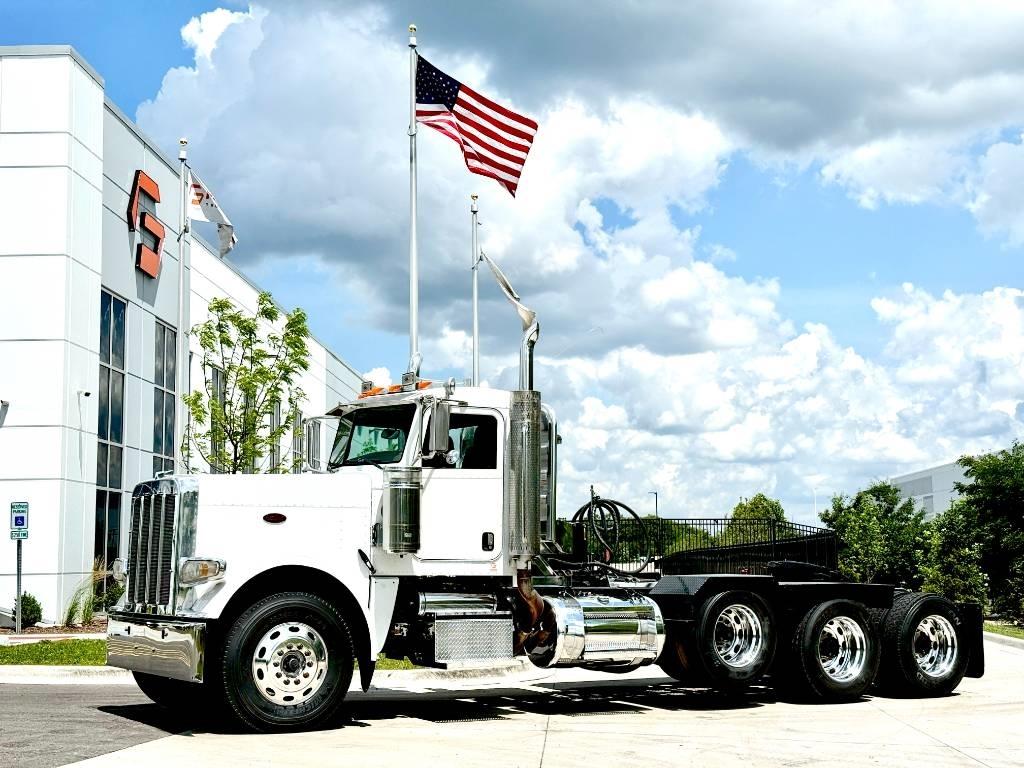 Peterbilt 388 Trekkers