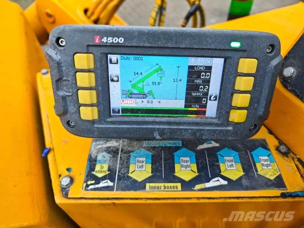 Unic URA 376 C Minikranen