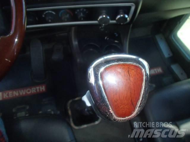 Kenworth W 900 L Trekkers