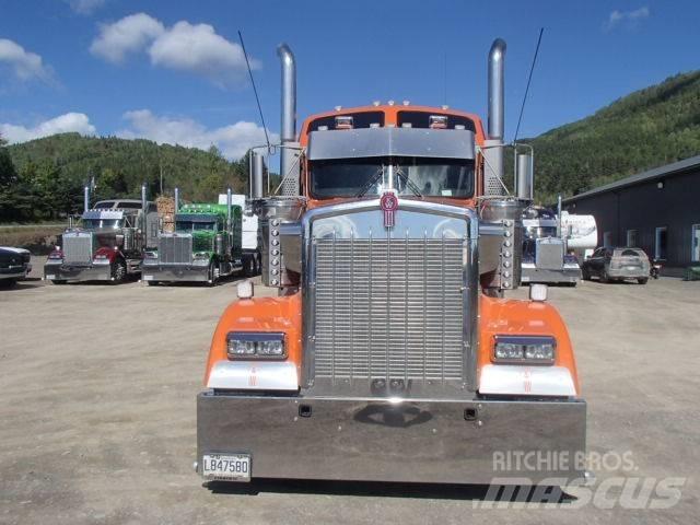 Kenworth W 900 L Trekkers