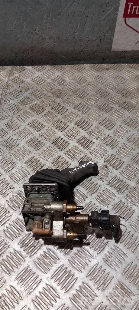 Scania S 94   1408332 Cabine en interieur
