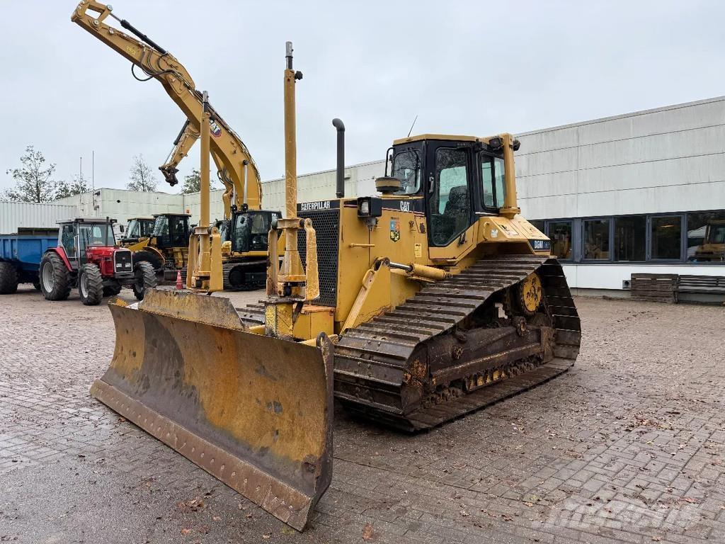 CAT D6M Rupsdozers