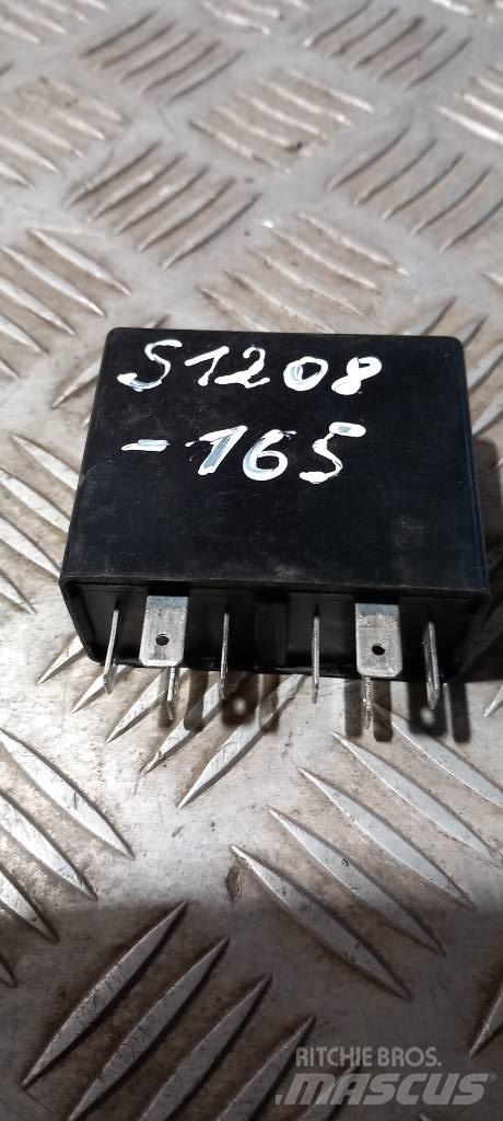 Scania 94 D.    1401788 Elektronik
