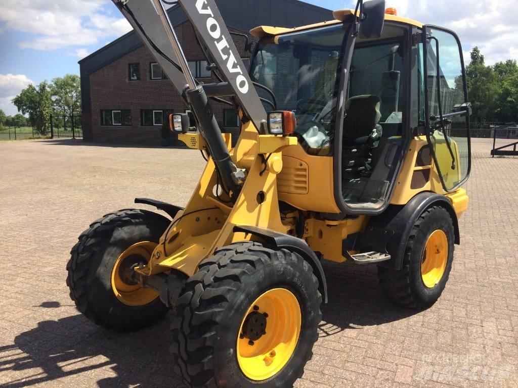 Volvo L 25 F Wielladers