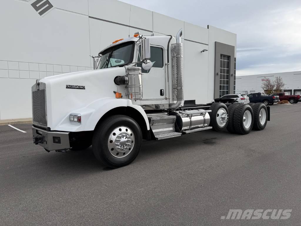Kenworth T 800 Trekkers