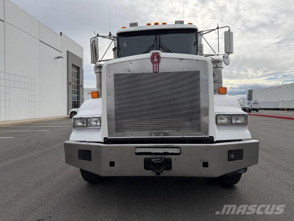 Kenworth T 800 Trekkers
