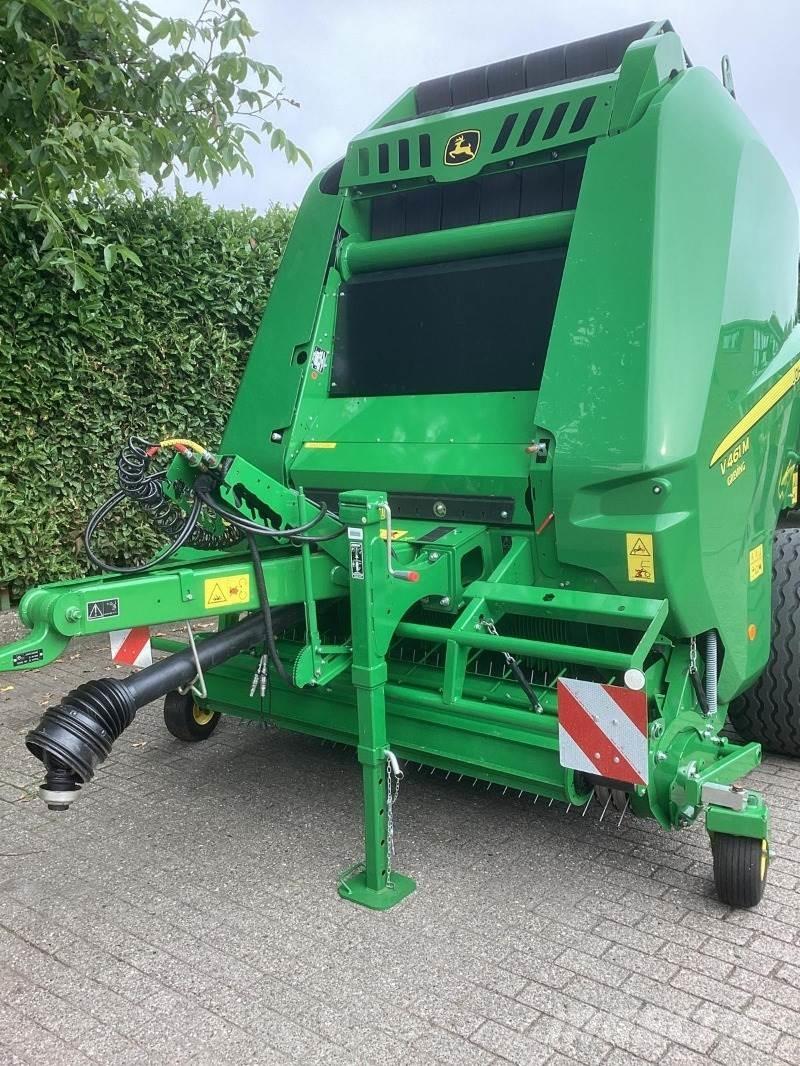 John Deere V461M Ronde-balenpersen